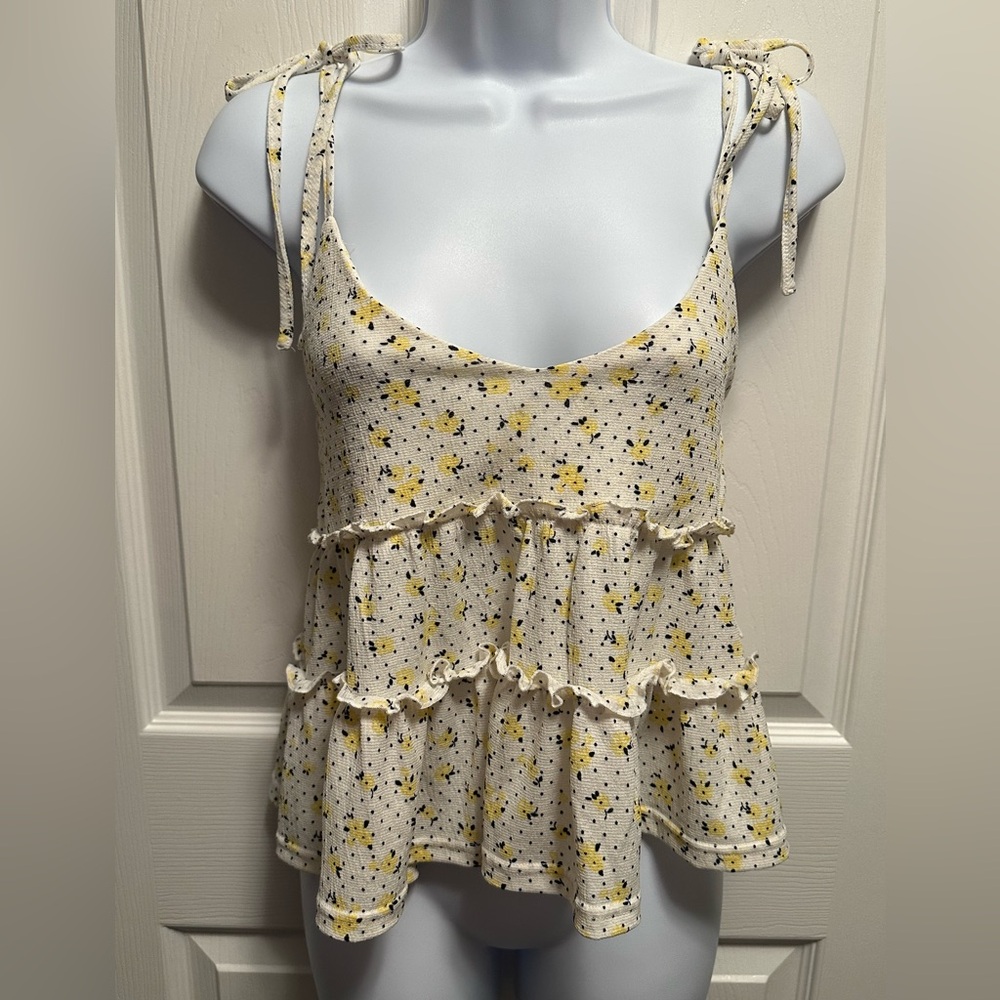 E & M top size small
